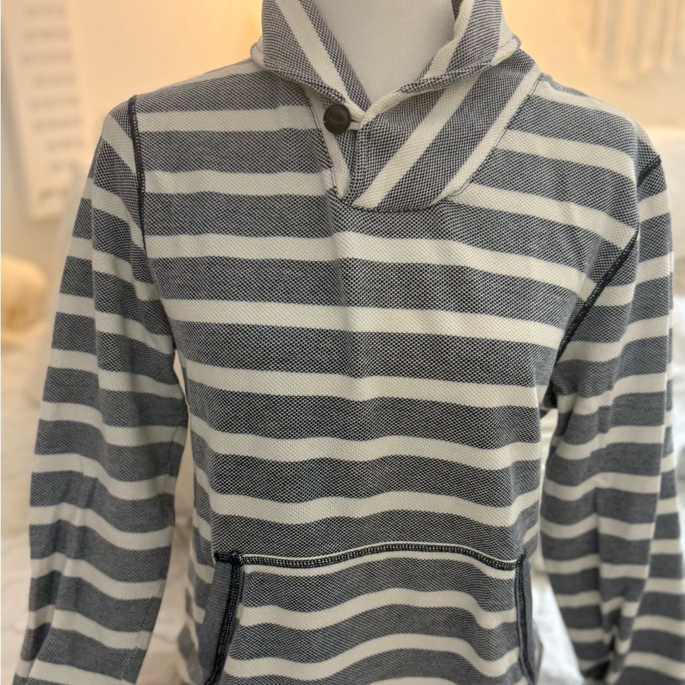 Tommy Hilfiger Navy and Cream Vintage Fit Top